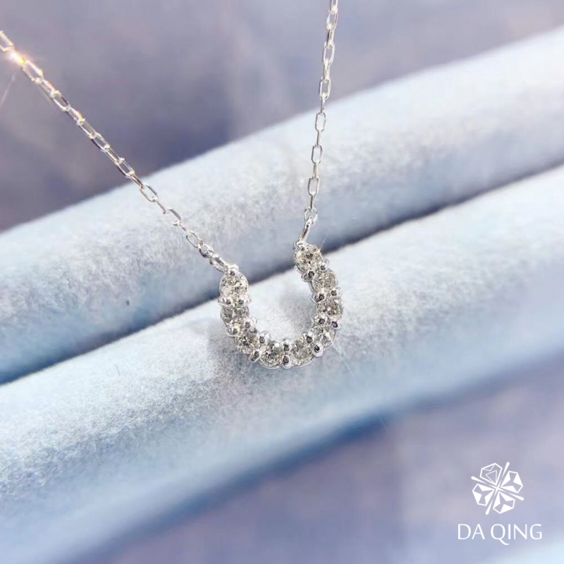 18K馬蹄形鎖骨鍊