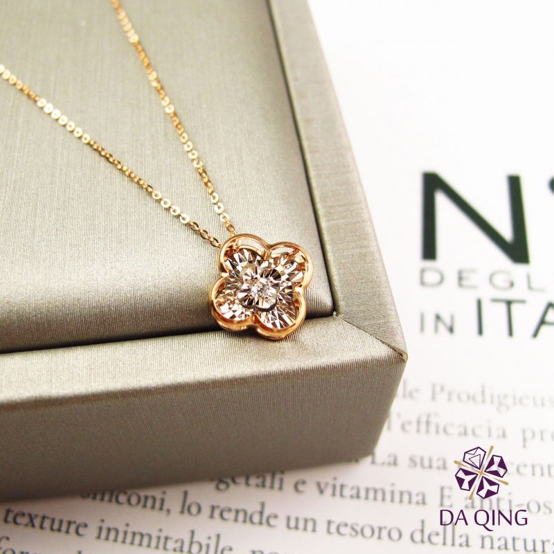 18K閃耀幸運草鑽飾項鍊