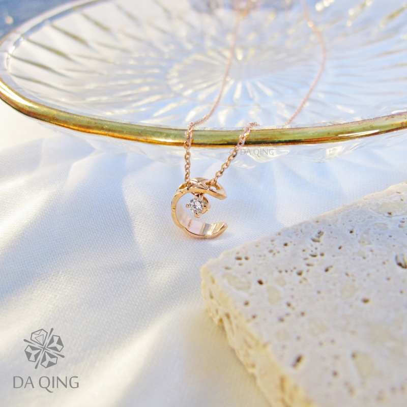 14K月亮鑽石項鍊