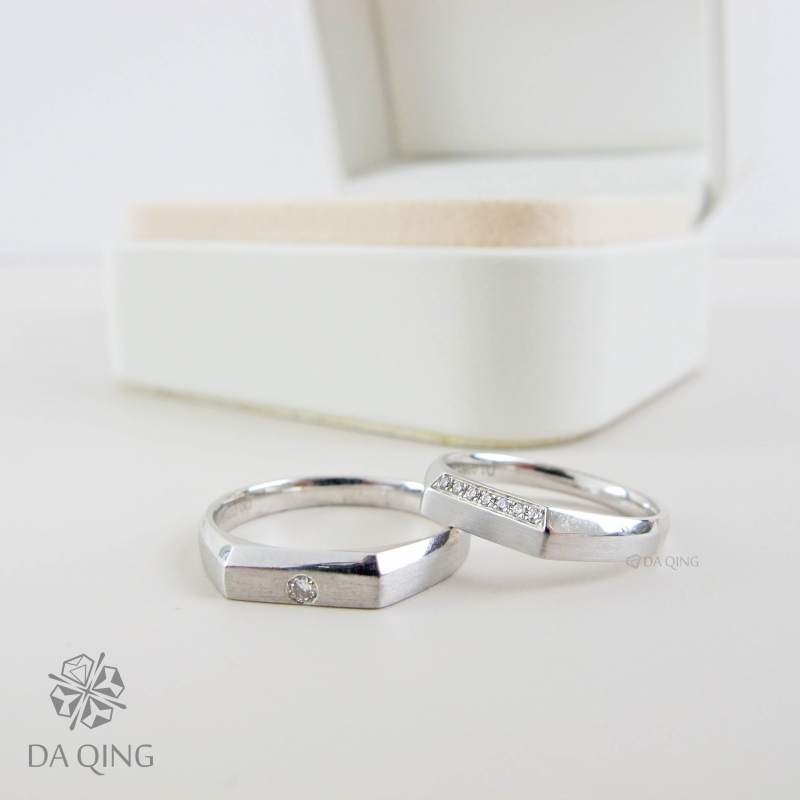 18K單邊排鑽對戒